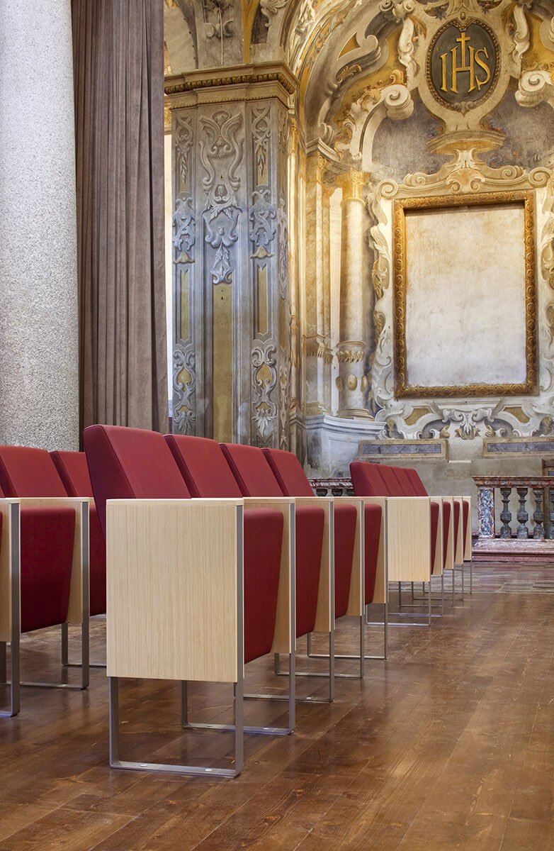 C100 mobilier auditorium
