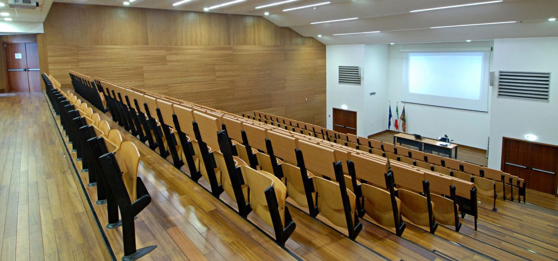 mobilier amphi omnia