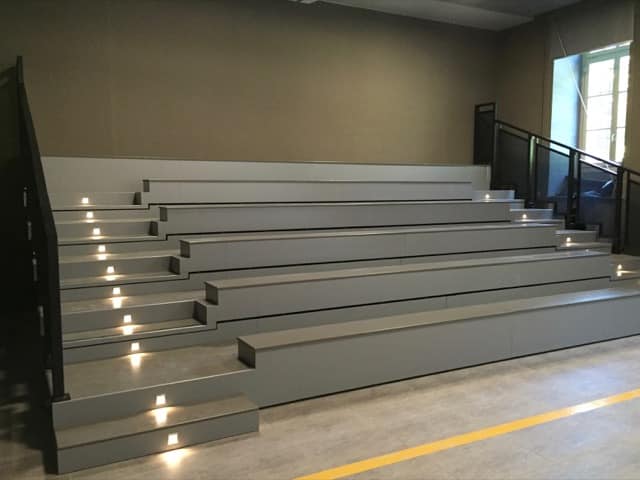 tribunes fixes amphi