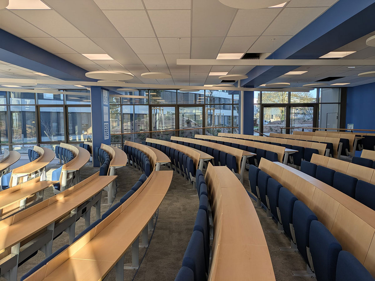 Omnia evolution mobilier amphi