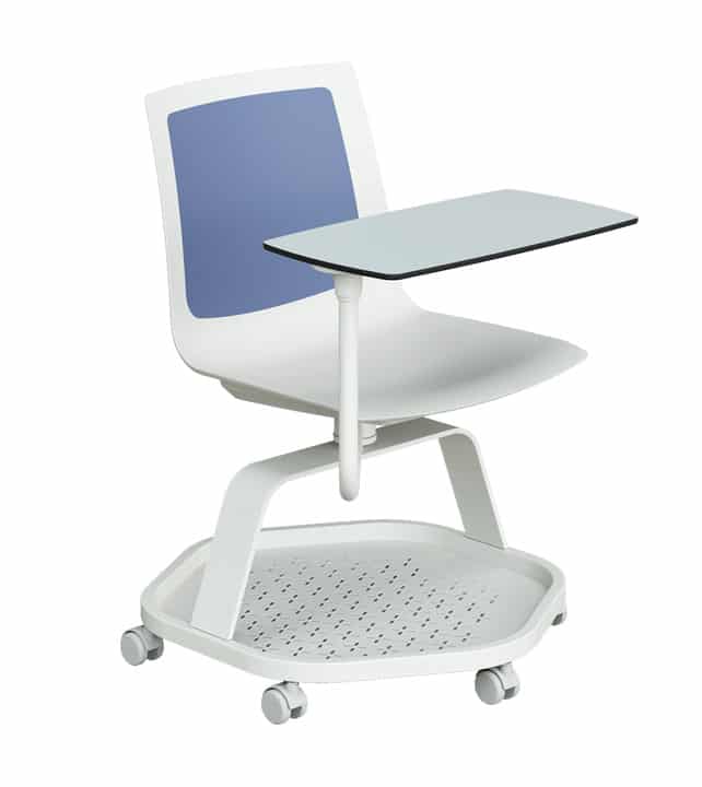 chaise roulettes avec tablette