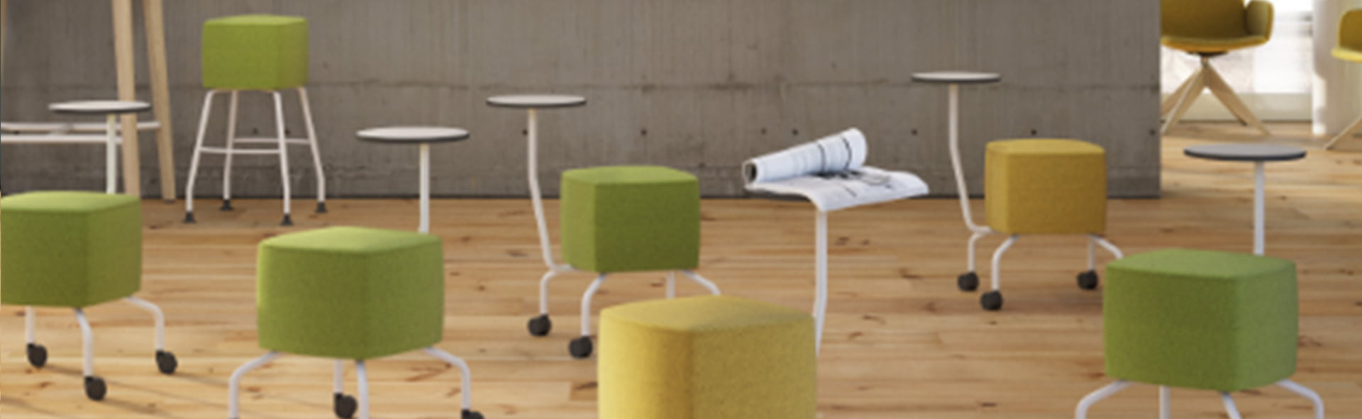 tabouret roulettes et tablette sulky