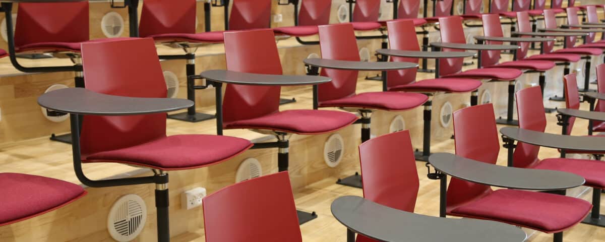 chaises avec tablettes - Atoma